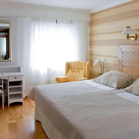 Hotel Rivoli Jardin Helsínquia