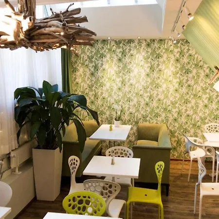 Rivoli Jardin 4*