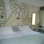 Ξενοδοχείο Rivoli Jardin 4*