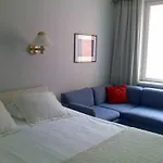 Ξενοδοχείο Rivoli Jardin 4*