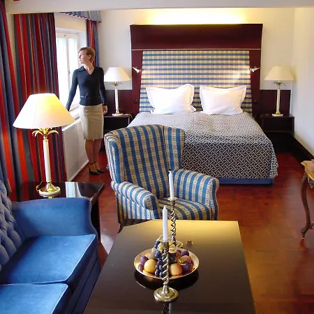 Hotel Rivoli Jardin 4*